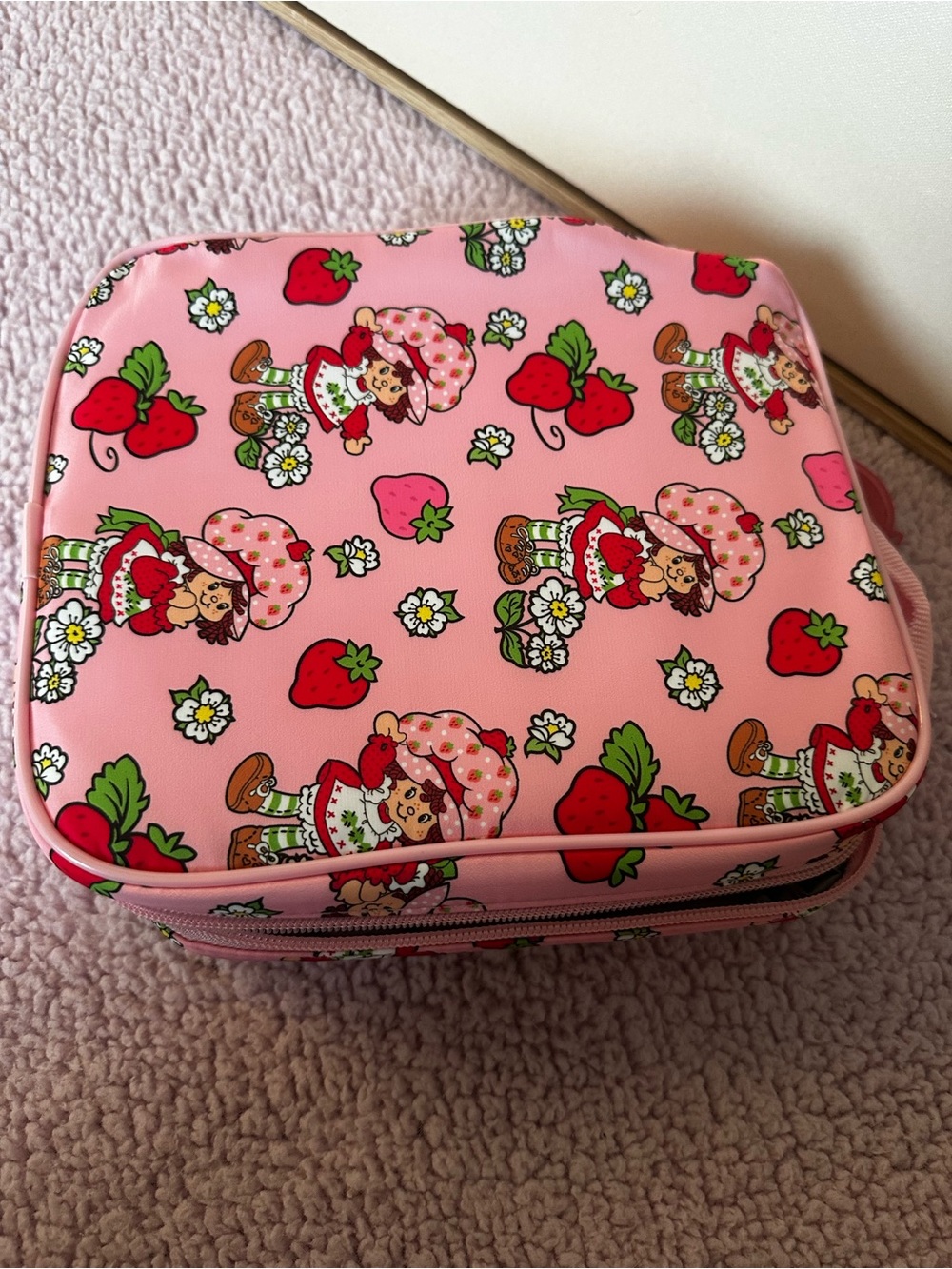 Strawberry Shortcake Pink Kids' Lunch Bag - Picture 4 of 10